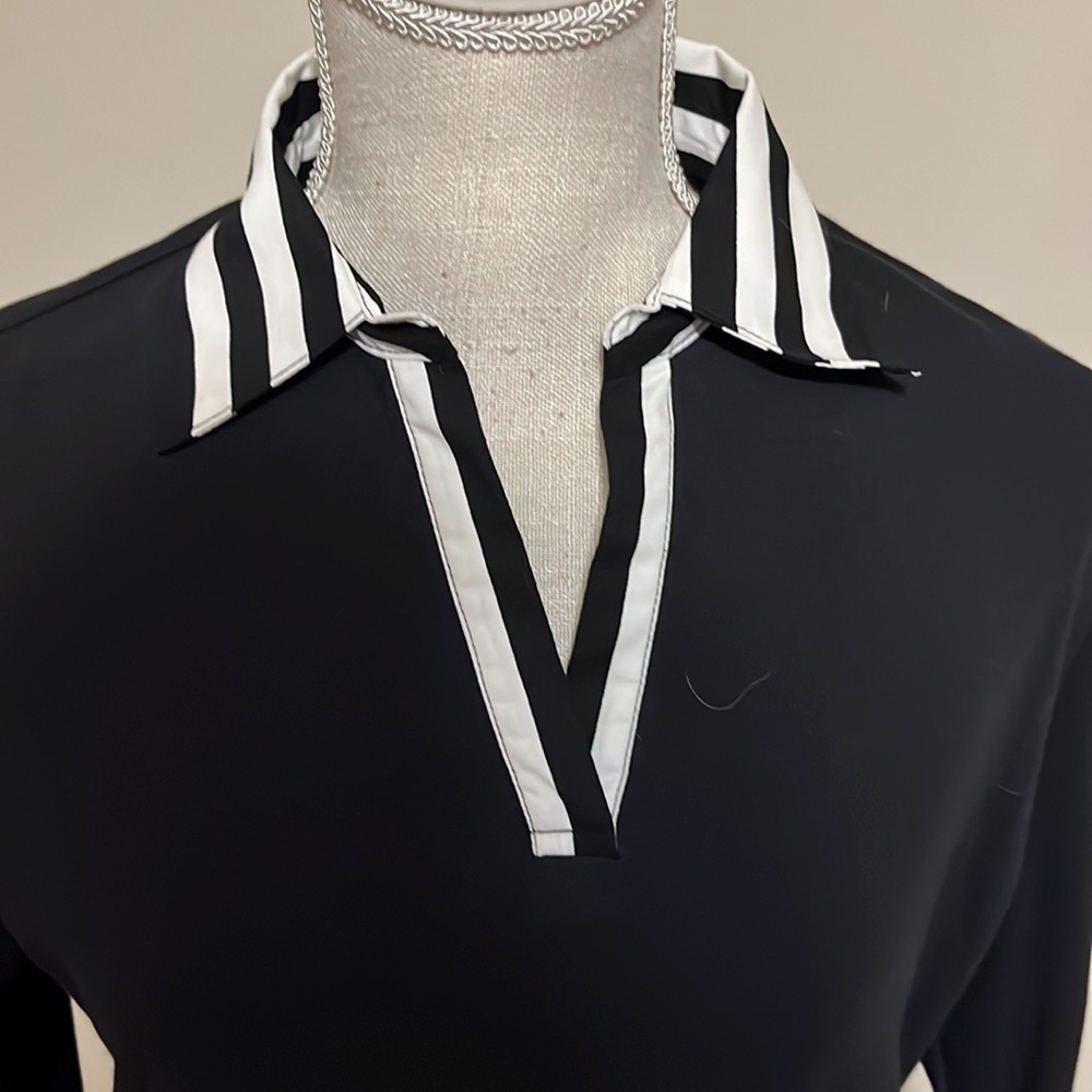 Drapers & Damons black top, stripe collar & cuffs. Sz PM - Picture 2 of 6